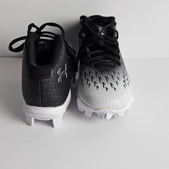 Under Armour Spotlight Franchise RM Jr 4.0 Football Cleats Size 3Y - Picture 3 of 9